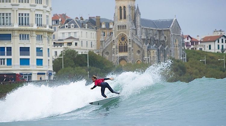560 SURFEURS – Biarritz accueille les championnats de France
